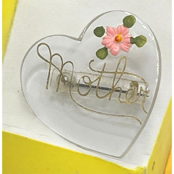 Vintage Heart-Shaped Mother Pin With Pink Flower Clear Lucite 1940s Brooch - Picture 1 of 6